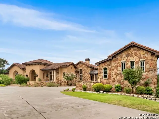 103 Castle Rock, Boerne, TX 78006 - Image #2