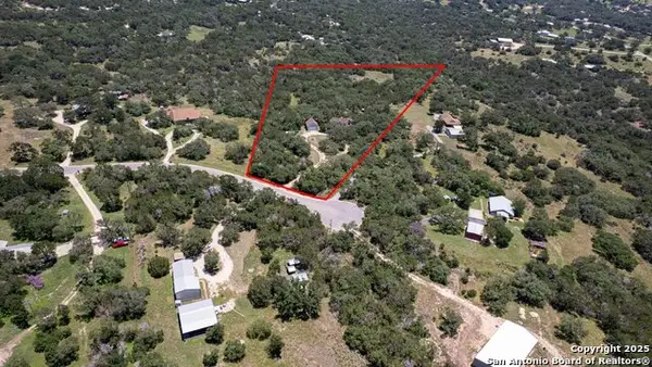 689 Abels, Canyon Lake, TX 78133