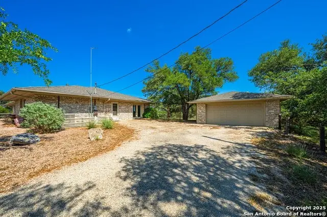 113 Indian Bluff Dr., Kerrville, TX 78028 - #3