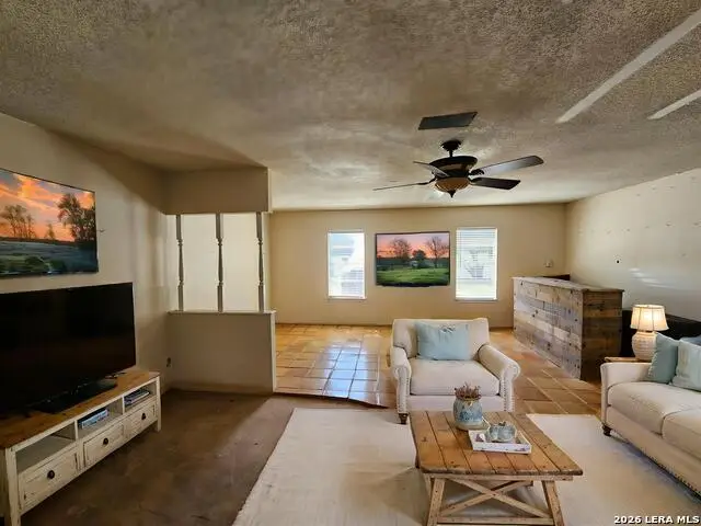 1648 Eastwood, Seguin, TX 78155 - #1