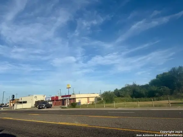 0 W Fm 351, Beeville,  78102