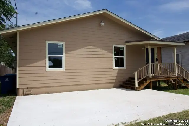 806 W Powell, Beeville, TX 78102 - #3
