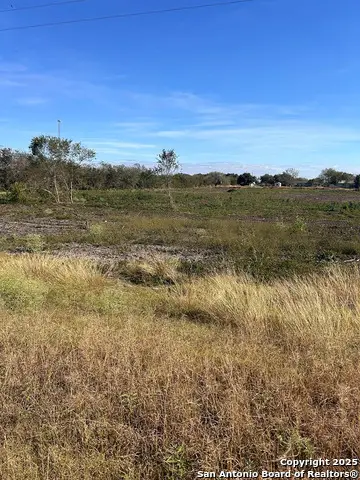 1130 N Us Highway 181 Frontage Rd., Beeville, TX 78102