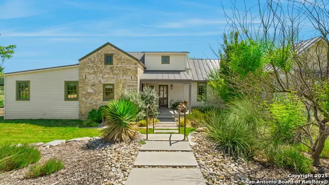 716 Arbor Ridge, Fredericksburg, TX 78624 - Image #2