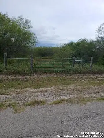 4700 Daisy, Beeville,  78102