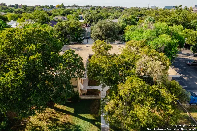 118 Funston Pl, San Antonio, TX 78209 - Image #3