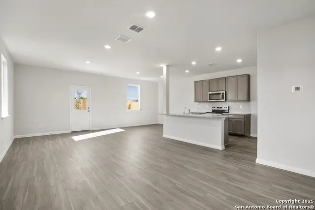 10115 Carnelian Cove, San Antonio, TX 78245 - Image #2