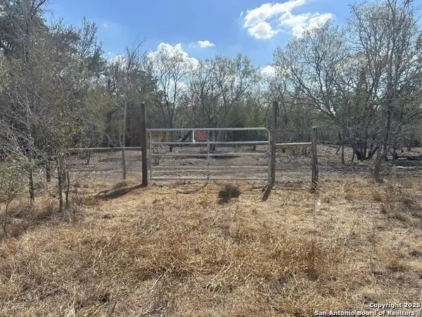 412 Kerr Avenue, Sutherland Springs, TX 78161
