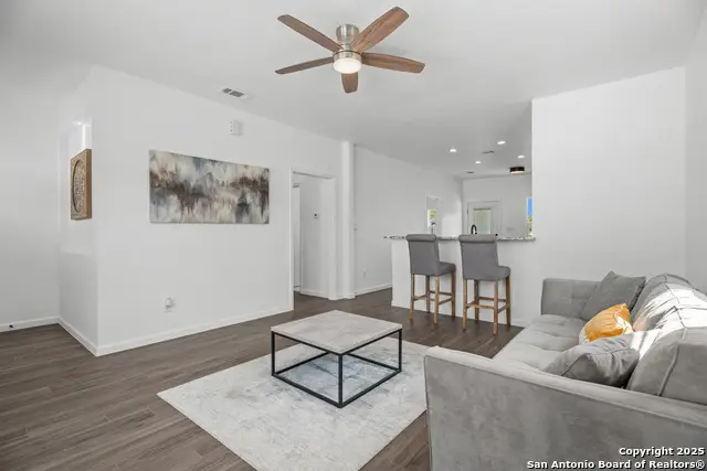 1734 Blueridge Dr, Canyon Lake, TX 78133 - Image #3