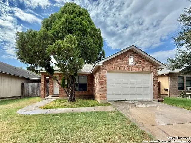 8019 Grand Bnd, San Antonio, TX 78250 - Image #2