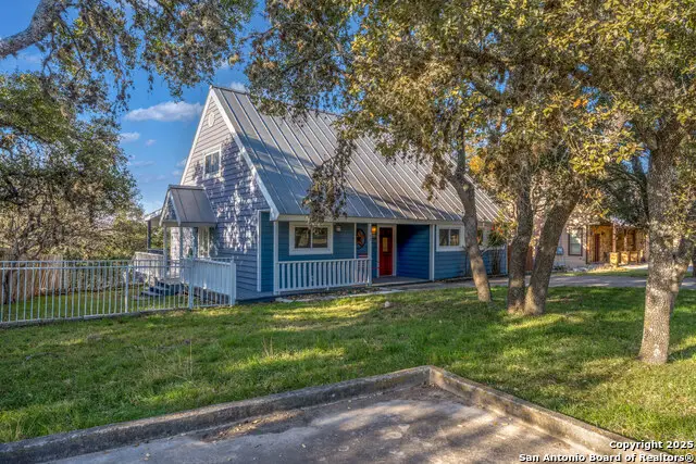1262 Paradise Dr, Canyon Lake, TX 78133 - #2