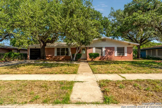 543 Freiling, San Antonio, TX 78213 - Image #2