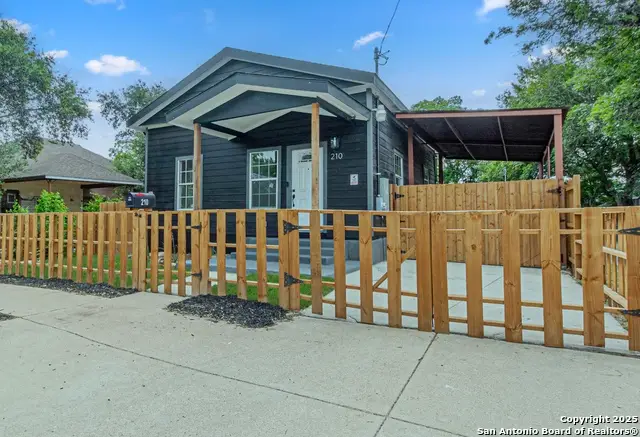 210 N San Jacinto, San Antonio, TX 78207 - Image #2
