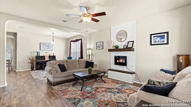 740 Hollow Ridge, Schertz, TX 78108 - Image #3