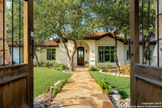 24209 Scenic Loop, San Antonio, TX 78255 - Image #1