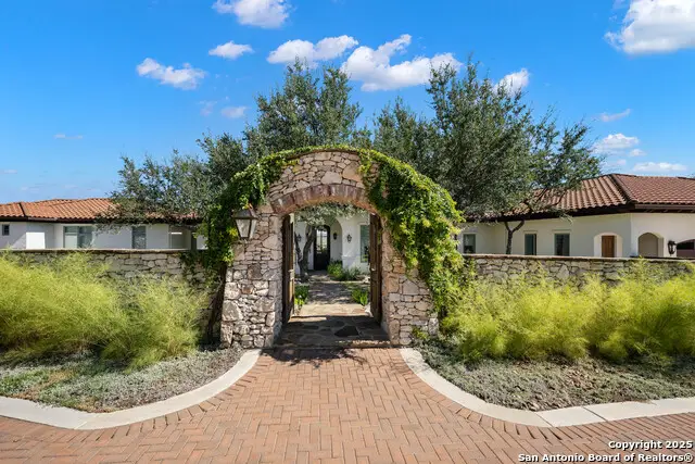 24209 Scenic Loop, San Antonio, TX 78255 - Image #3