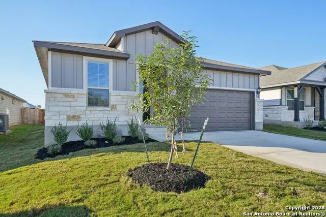 9638 Grand Via Blvd, Converse, TX 78109 - Image #2