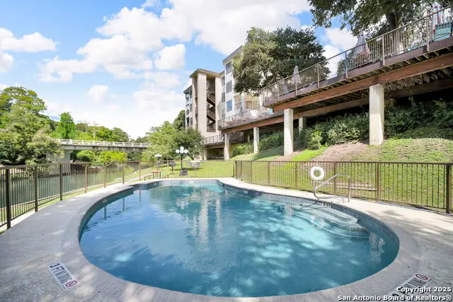401 W Lincoln #APT A101, New Braunfels, TX 78130 - Image #3
