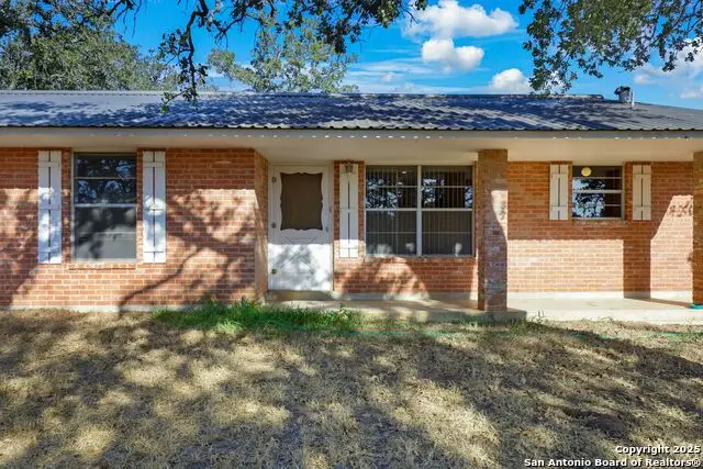 25 County Road 427, Stockdale, TX 78160 - #3