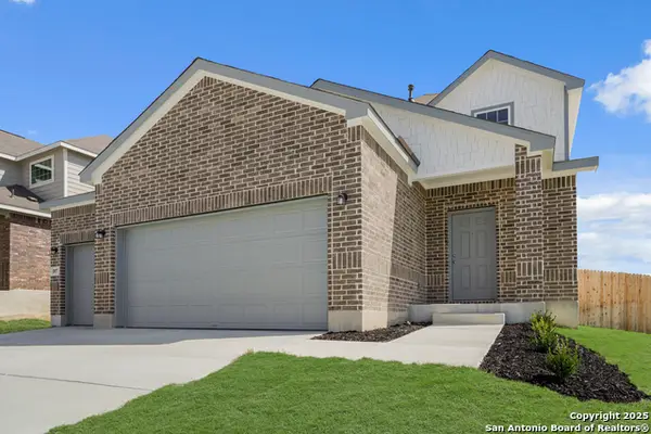 187 Hunters Camp, San Antonio, TX 78245