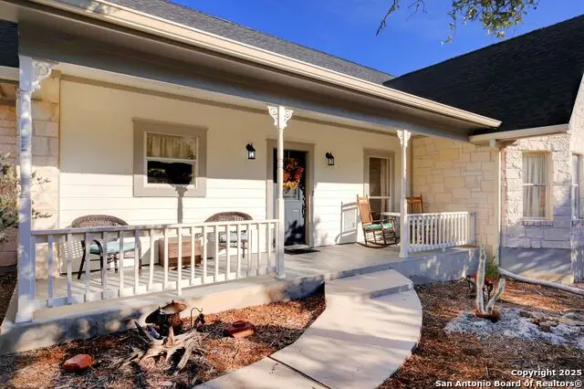 8 Ironwood Ln, Wimberley, TX 78676 - Image #3