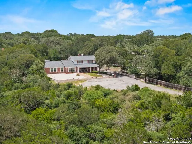 699 Floral Avenue, New Braunfels, TX 78130 - #2