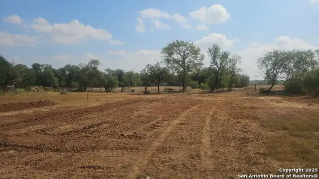 18000 Wisdom Rd, Lytle, TX 78052 - Image #3