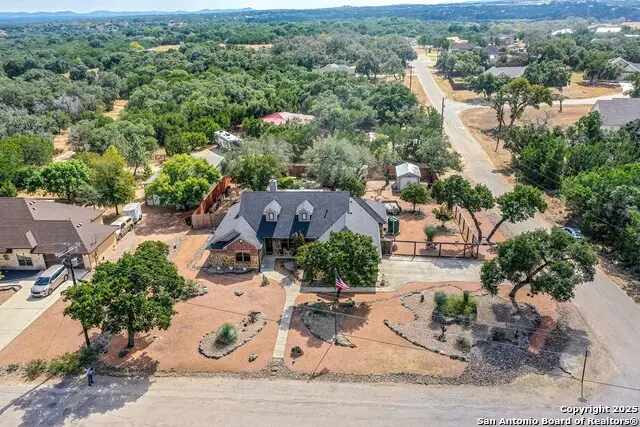 639 Settlers Lane, Bandera, TX 78003 - Image #2