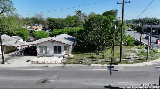 607 W Theo Ave, San Antonio, TX 78225 - Image #1