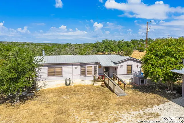 1341 Thrill Hill Rd, Mountain Home, TX 78058 - Image #3