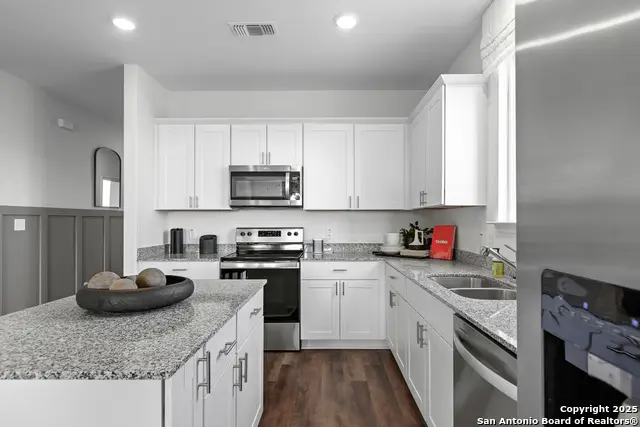 426 White Heron Way, Marion, TX 78124 - Image #2