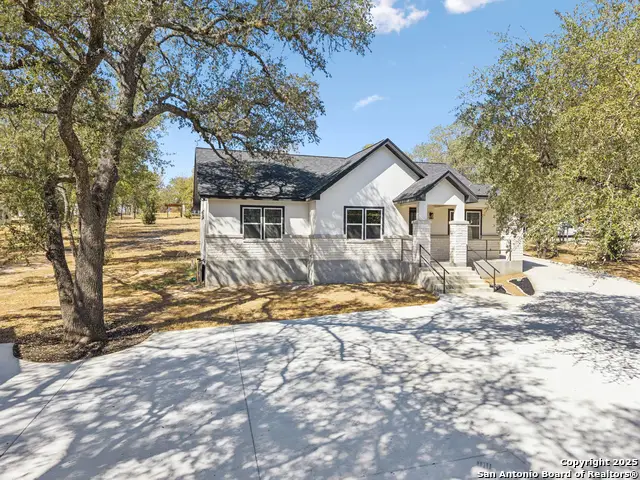 5571 Eichman, Von Ormy, TX 78073 - Image #2