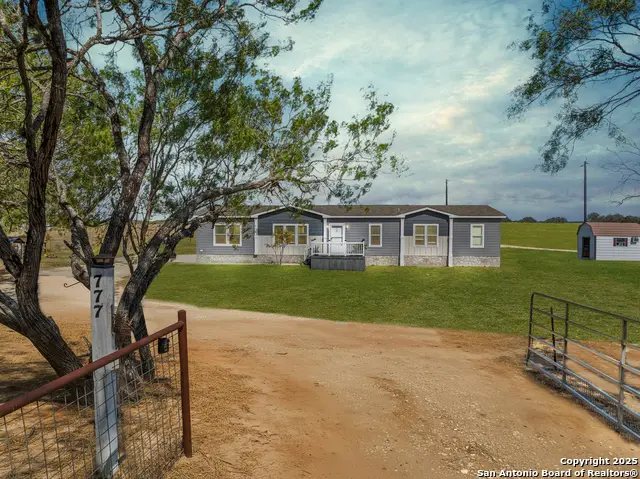 777 County Road 777, Devine, TX 78016 - Image #2
