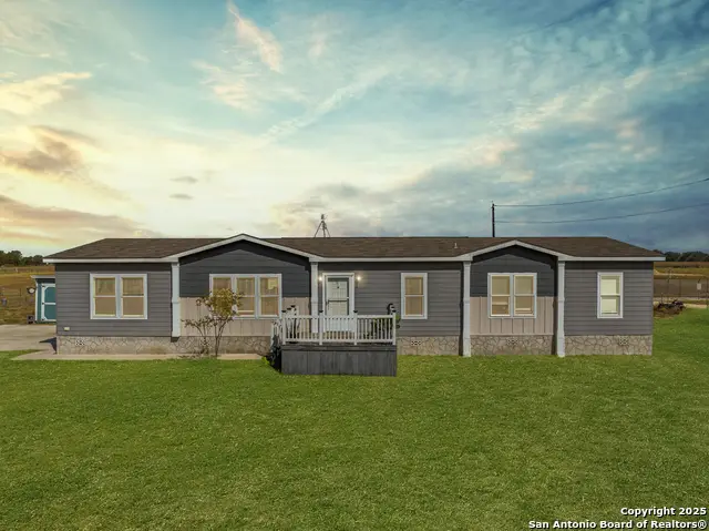 777 County Road 777, Devine, TX 78016 - Image #3