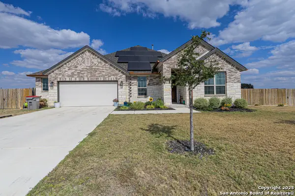 113 Scarlet Oak, Floresville, TX 78114