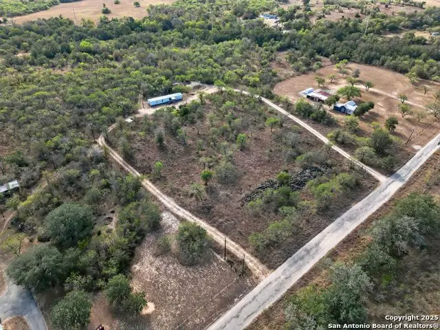 845 Campobella, Kingsbury, TX 78638 - Image #2