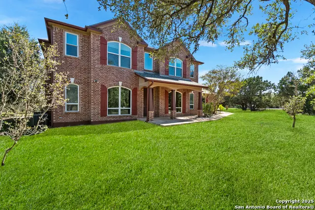577 River Chase, New Braunfels, TX 78132 - Image #2