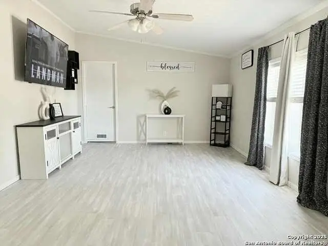 202 S 10th, Christine, TX 78012 - Image #3