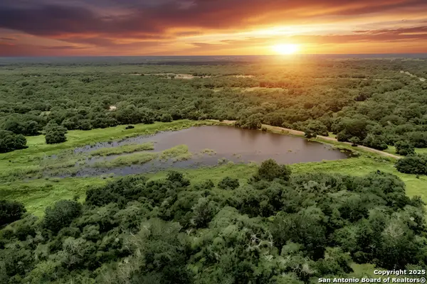 TBD Fm 682, Yoakum, TX 77995