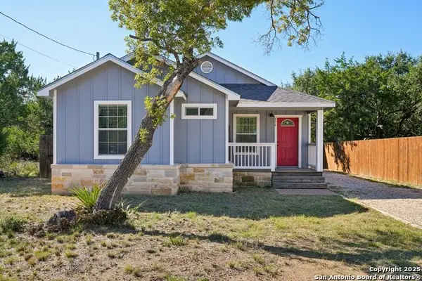 636 Skyline Dr, Bandera, TX 78003