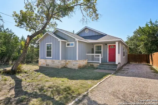 636 Skyline Dr, Bandera, TX 78003 - Image #2
