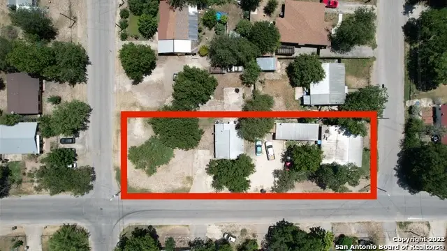 406 S Camp, Uvalde, TX 78801 - Image #1