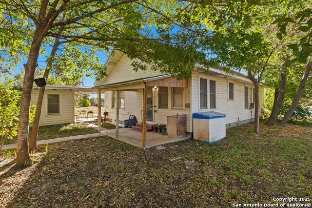 603 E Court, Seguin, TX 78155 - Image #1