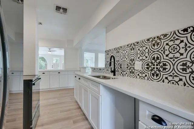 8903 Ridge Sky St, San Antonio, TX 78250 - #2