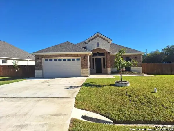 15504 Capri, Selma, TX 78154