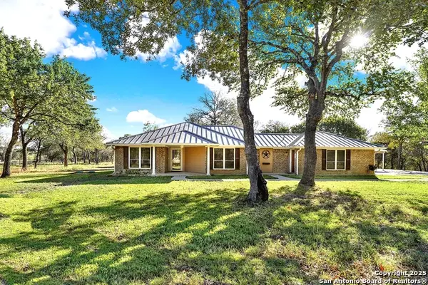 1214 Cactus Flower, Adkins, TX 78101