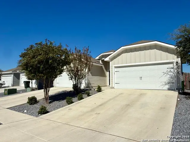 616/618 Heathers Way, Seguin, TX 78155 - Image #3