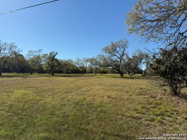 150 Tomahawk, Seguin, TX 78155