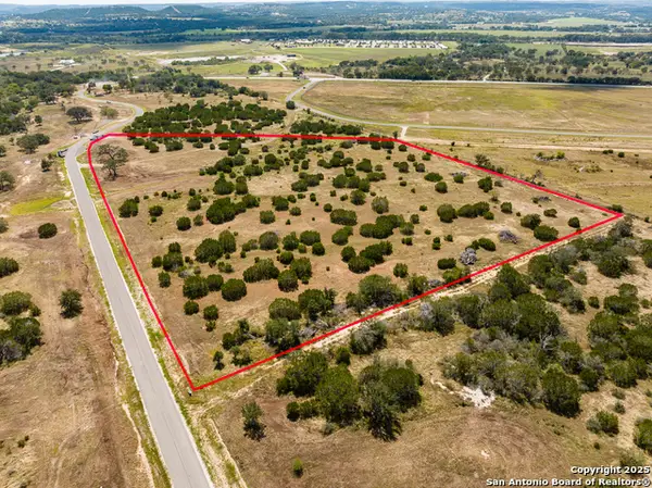 192 Dark Sky Path, Kerrville, TX 78028