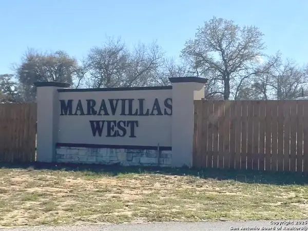 116 Rocky Ridge, Poteet, TX 78065